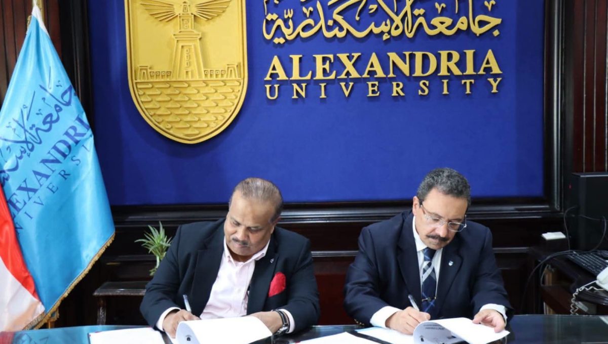 FB IMG 1784837685435 جامعة الإسكندرية توقع عقد إنشاء فرعها في ماليزيا جامعة الإسكندرية توقع عقد إنشاء فرعها في ماليزيا وتبدأ الخطوات التنفيذية لافتتاحه موقع في الجامعة