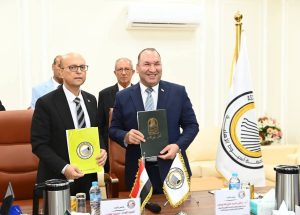FB IMG 1785088412449 مجلس أمناء جامعة أسيوط الأهلية يناقش خطط التطوير مجلس أمناء جامعة أسيوط الأهلية يناقش خطط التطوير ويجدد بروتوكولات التعاون موقع في الجامعة