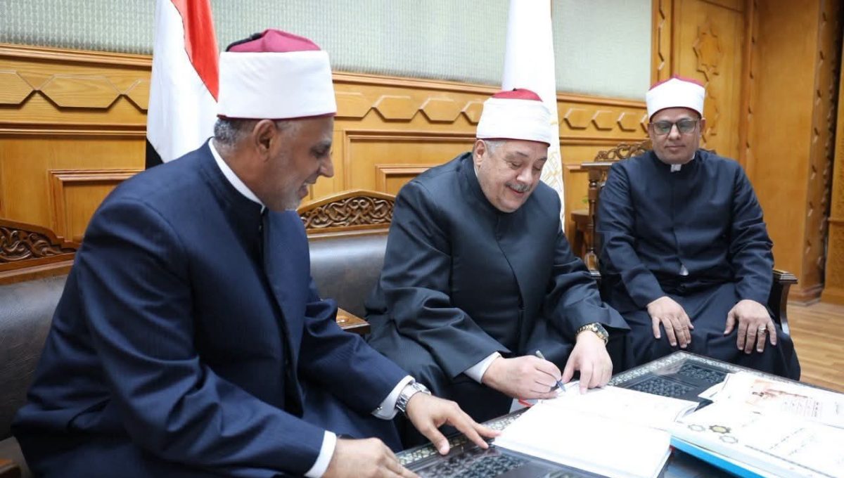 وكيل الأزهر يعتمد نتيجة شهادات البعوث الإسلامية 2026