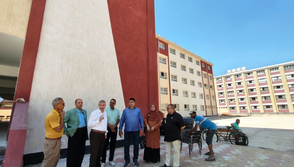 FB IMG 1785234157210 الشرقية تتابع تجهيز مدرسة بساتين الإسماعيلية استعدادًا للعام الدراسي الجديد.. تعليم الشرقية تتابع تجهيز مدرسة بساتين الإسماعيلية لدخولها الخدمة موقع في الجامعة