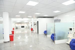 FB IMG 1785349668981 جامعة أسيوط تفتتح وحدة طوارئ الكلى الصناعية 1440 جلسة غسيل كلوي طارئة شهريًا.. جامعة أسيوط تفتتح وحدة طوارئ الكلى الصناعية بالمستشفى الرئيسي موقع في الجامعة
