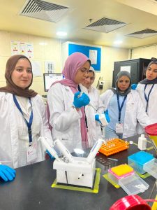 داخل مستشفى بهية.. جامعة الإسماعيلية الأهلية تطلق التدريب الصيفي لطلاب تكنولوجيا المختبرات الطبية 2 جامعة الإسماعيلية الأهلية تطلق التدريب الصيفي