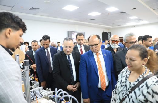 IMG 20260705 WA0073 تطبيق ذكي جديد من جامعة مصر للمعلوماتية من قلب جامعة حلوان الأهلية.. وزير التعليم العالي يدشن "حلوان بلس جونيور" والموقع الإلكتروني الجديد موقع في الجامعة