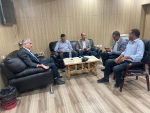 رئيس جامعة أسوان يتابع إعادة تأهيل المبنى الإداري 