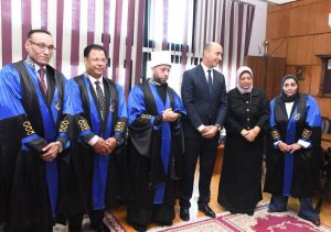 وزير الأوقاف يشارك في مناقشة رسالة ماجستير بجامعة دمنهور ويؤكد: الأمانة العلمية أساس البحث الرصين 2 IMG 20260719 WA0083 وزير الأوقاف وزير الأوقاف يشارك في مناقشة رسالة ماجستير بجامعة دمنهور ويؤكد: الأمانة العلمية أساس البحث الرصين موقع في الجامعة