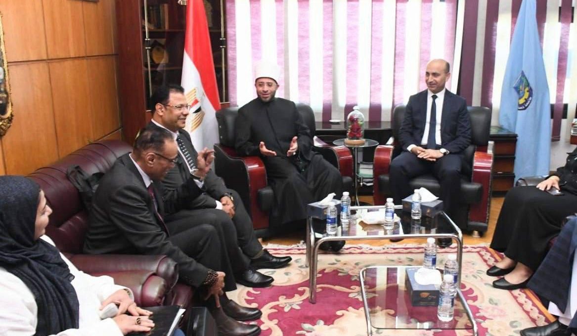 IMG 20260719 WA0084 وزير الأوقاف وزير الأوقاف يشارك في مناقشة رسالة ماجستير بجامعة دمنهور ويؤكد: الأمانة العلمية أساس البحث الرصين موقع في الجامعة