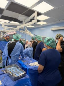 طلاب طب جامعة باديا يشاركون في تدريب إكلينيكي بالمعهد القومي للأورام