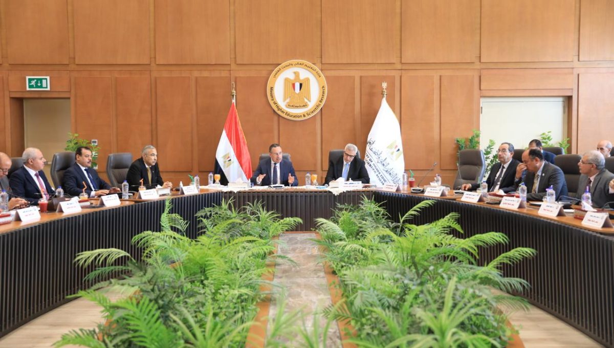 وزير التعليم العالي: تطوير منظومة البحث والابتكار 