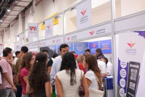 إقبال كبير على جناح جامعة هليوبوليس في معرض EDU Gate للتعليم العالي.. صور 2 إقبال كبير على جناح جامعة هليوبوليس في معرض EDU Gate للتعليم العالي.. صور