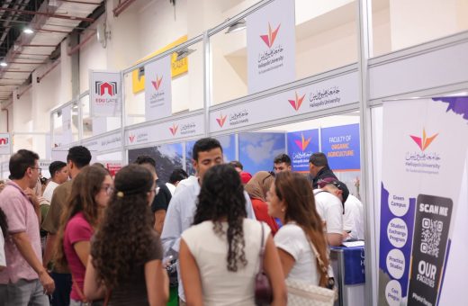 إقبال كبير على جناح جامعة هليوبوليس في معرض EDU Gate للتعليم العالي.. صور