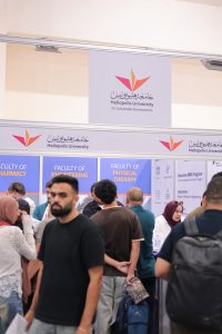 IMG 20260729 WA0009 إقبال كبير على جناح جامعة هليوبوليس في معرض EDU Gate إقبال كبير على جناح جامعة هليوبوليس في معرض EDU Gate للتعليم العالي.. صور موقع في الجامعة