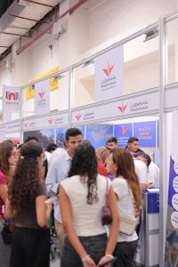 IMG 20260729 WA0015 إقبال كبير على جناح جامعة هليوبوليس في معرض EDU Gate إقبال كبير على جناح جامعة هليوبوليس في معرض EDU Gate للتعليم العالي.. صور موقع في الجامعة