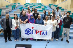 IMG 20260730 WA0135 جامعة الجلالة توقع اتفاقًا مع جامعة ماليزية جامعة الجلالة توقع اتفاقًا مع جامعة ماليزية لتعزيز التعاون الأكاديمي والبحث العلمي موقع في الجامعة