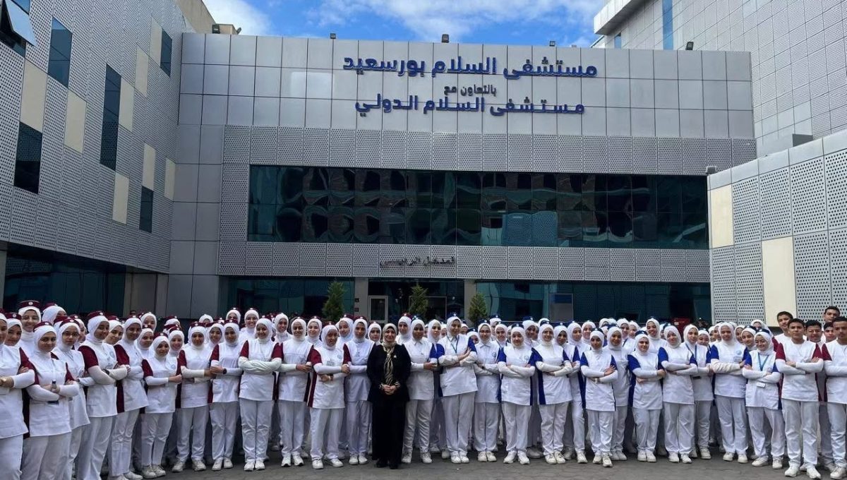 IMG 4904 الرعاية الصحية الرعاية الصحية: 13 معهد تمريض بـ5 محافظات تضم 4605 طالبًا وطالبة موقع في الجامعة