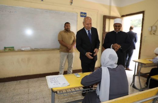 IMG 5293 الفيزياء لغات 2026 طلاب الثانوية الأزهرية يختتمون امتحانات القسم العلمي.. تفاصيل آخر يوم باللجان موقع في الجامعة