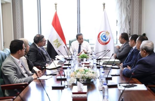 IMG 6041 وزير الصحة يبحث مع جامعة فيينا وزير الصحة يبحث مع جامعة فيينا آخر مستجدات تطوير مستشفى هليوبوليس موقع في الجامعة