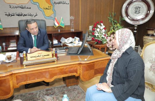 IMG 6316 جداول امتحانات أبناؤنا في الخارج بعد إشادة رئيس الوزراء بقصتها.. محافظ المنوفية يكرّم طالبة جامعة بنها ويدعمها ماليًا: “إنتِ بنتي وتشرفي بلدك” موقع في الجامعة