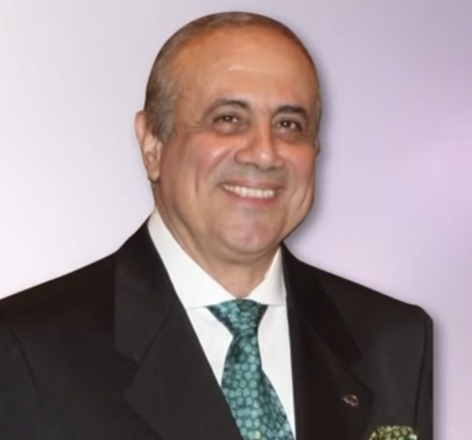 IMG 6843 نقيب التجاريين نقيب التجاريين في حواره لـ"في الجامعة": خفض أعداد القبول لم يعد اختيارًا.. ونخرج 5 آلاف طالبًا سنويًا والسوق لا يحتاج سوى ألف موقع في الجامعة