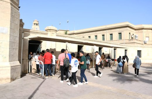 IMG 7356 كليات أدبي طلاب علمي علوم ورياضة 2026.. شوف مجموعك كان يدخل كلية إيه السنة اللي فاتت موقع في الجامعة