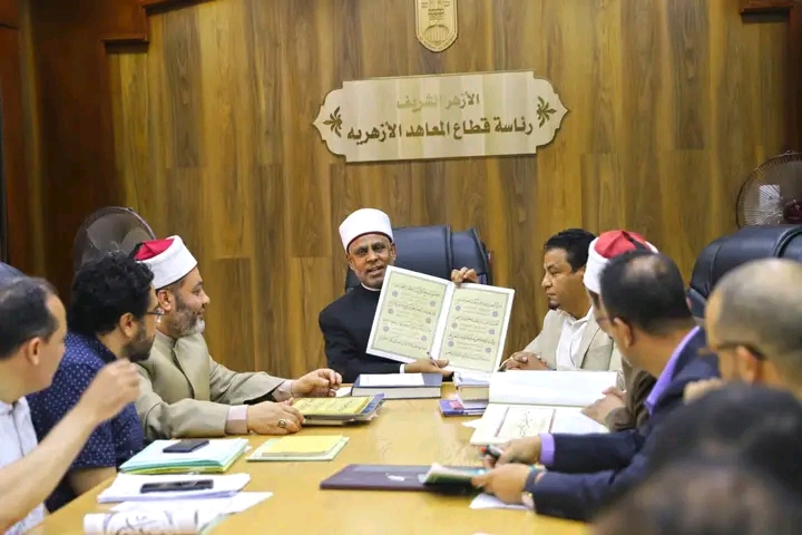 1785686688960 قطاع المعاهد الأزهرية يدرس إنشاء معهد للخط العربي للحفاظ على التراث الإسلامي.. قطاع المعاهد الأزهرية يدرس إنشاء معهد للخط العربي والزخرفة موقع في الجامعة