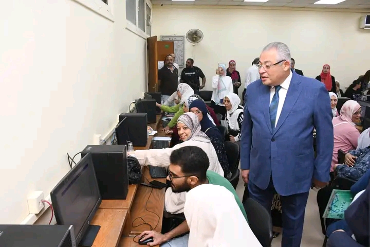 1785939643149 جامعة عين شمس تتابع تسجيل رغبات الطلاب مع بدء المرحلة الأولى للتنسيق.. جامعة عين شمس تتابع تسجيل رغبات الطلاب وتوفر الدعم الفني موقع في الجامعة