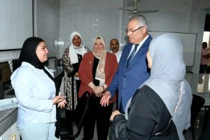 1785939645924 جامعة عين شمس تتابع تسجيل رغبات الطلاب مع بدء المرحلة الأولى للتنسيق.. جامعة عين شمس تتابع تسجيل رغبات الطلاب وتوفر الدعم الفني موقع في الجامعة