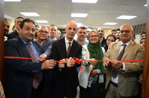 1786457176668 مستشفى النهضة الجامعي يعزز خدمات الرعاية الصحية بتكلفة 2.3 مليون جنيه.. رئيس جامعة بني سويف يفتتح تطوير مجمع الرعايات بالمستشفيات الجامعية موقع في الجامعة