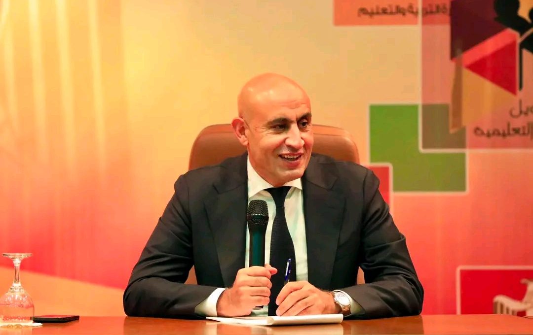 محمد عبد اللطيف، وزير التعليم