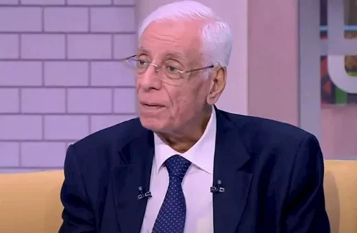 حسام موافي يكشف سبب أهمية فحص الصداع باستمرار