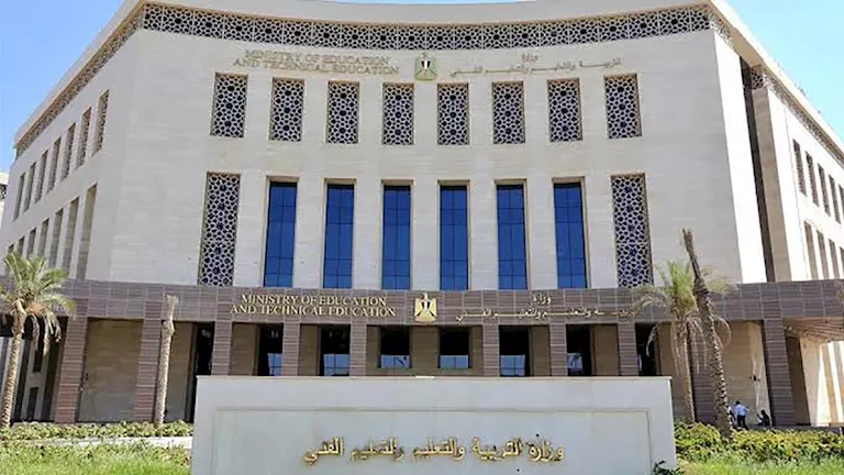 من يحق له دخول اختبارات مدارس STEM