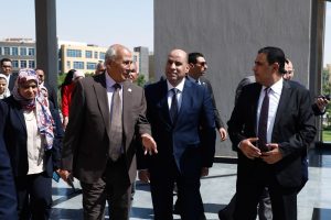 تأهيل الشباب للوظائف محليًا ودوليًا.. تفاصيل بروتوكول التعاون بين «العمل» وجامعة ساكسوني 6 522a3c58 e3ab 4744 8520 ae5cee9cfa13 جامعة ساكسوني تأهيل الشباب للوظائف محليًا ودوليًا.. تفاصيل بروتوكول التعاون بين «العمل» وجامعة ساكسوني موقع في الجامعة