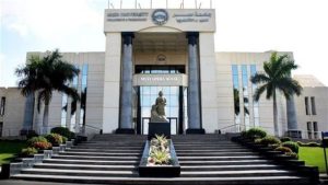 هل ترغب في الالتحاق بجامعة حلوان التكنولوجية الدولية؟.. إليك الشروط والبرامج المتاحة 3 جامعة حلوان التكنولوجية الدولية