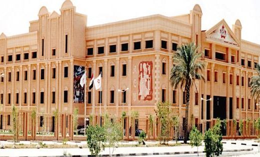 983 رئيس جامعة أسيوط لخريجي الصيدلة.. بدء دراسة الماجستير بجامعة الأهرام الكندية في 4 تخصصات موقع في الجامعة