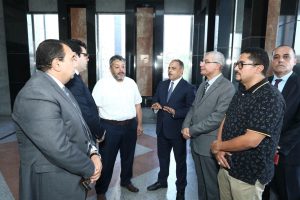 بعد حادث أتوبيس الطريق الإقليمي.. محافظ الشرقية ورئيس جامعة الزقازيق يتابعان حالة 17 مصابًا 3 محافظ الشرقية ورئيس جامعة الزقازيق يتابعان حالة 17 مصابًا