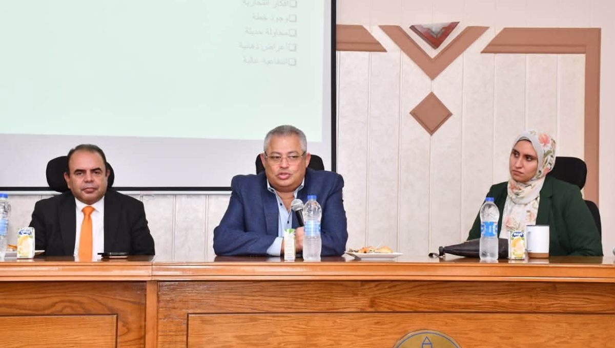 جامعة عين شمس تؤهل مشرفي المدن الجامعية 