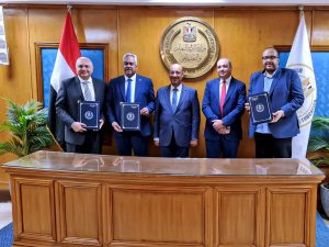 محافظ سوهاج يعلن تشغيل مدرسة مياه الشرب والصرف الصحي 