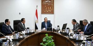 مدبولي يبحث تشغيل مستشفى 500500 بالشيخ زايد