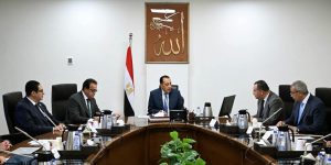 FB IMG 1786554130794 مدبولي يبحث تشغيل مستشفى 500500 بالشيخ زايد مدبولي يبحث تشغيل مستشفى 500500 بالشيخ زايد.. واستهداف تحويله لصرح إقليمي لعلاج الأورام موقع في الجامعة
