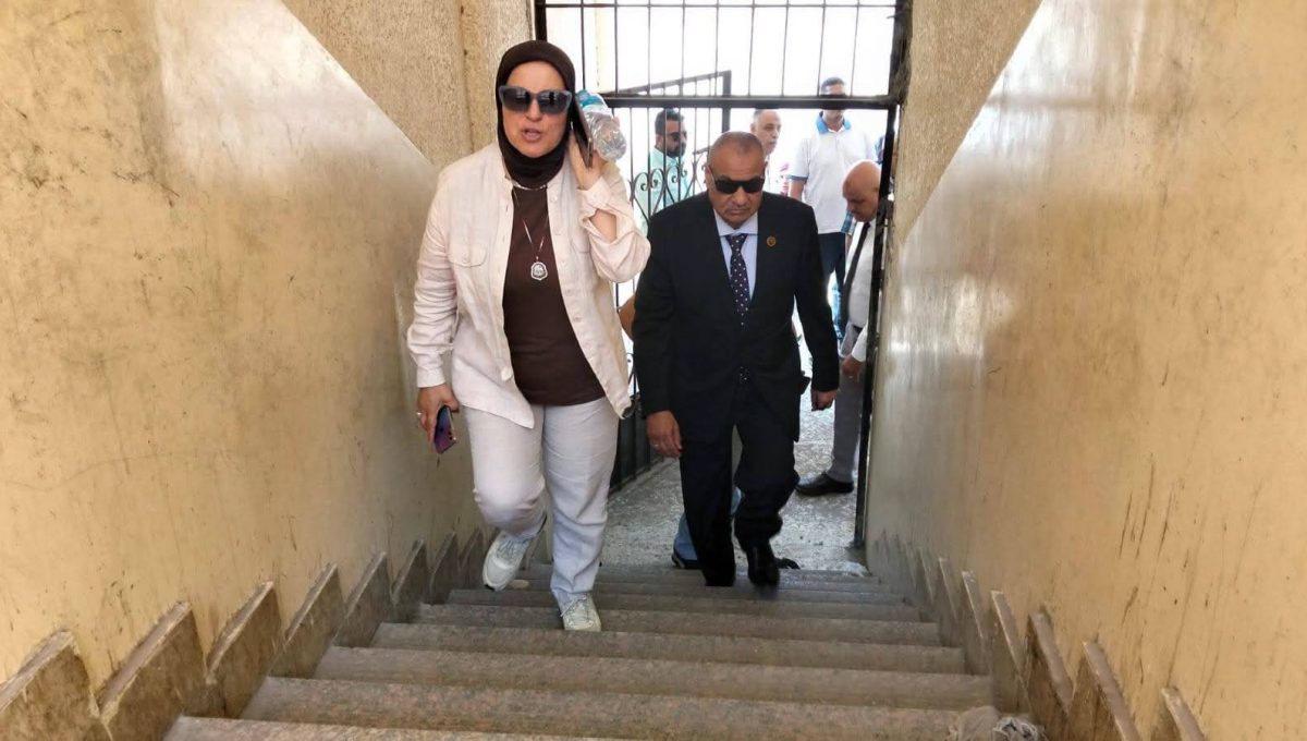 مدير تعليم القاهرة تحسم ملفات مستحقات العاملين
