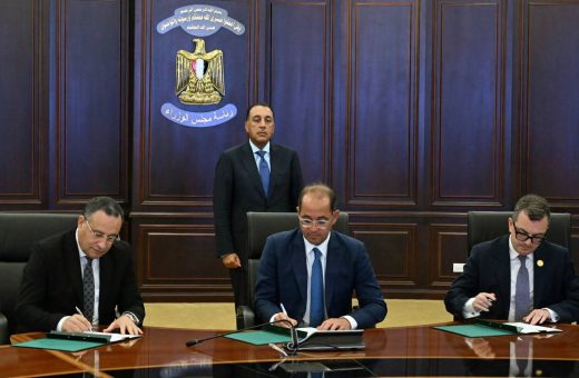 FB IMG 1787221598140 معوض الخولي 48 مليار جنيه.. 5 جامعات مصرية تبدأ تطبيق نموذج TIER1 للارتقاء بالتصنيف العالمي خلال 3 سنوات موقع في الجامعة