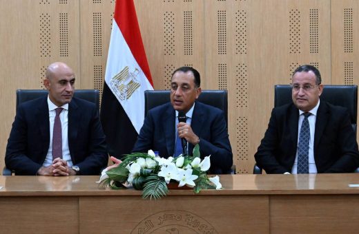 رسائل مهمة من رئيس الوزراء لأوائل الثانوية العامة عن مستقبلهم