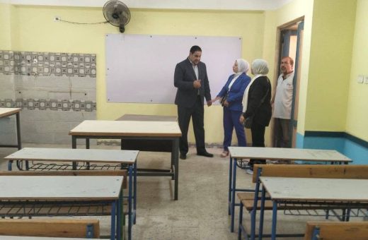 FB IMG 1787406356868 الفيزياء قبل انطلاق الدراسة.. تحركات مفاجئة لقيادات تعليم القاهرة داخل المدارس موقع في الجامعة