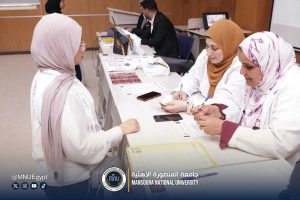 FB IMG 1787413082510 جامعة المنصورة الأهلية تبدأ الكشف الطبي للطلاب جامعة المنصورة الأهلية تبدأ الكشف الطبي للطلاب.. 8 عيادات و44 طبيبًا وتمريضًا لاستقبال دفعة 2026/2027 موقع في الجامعة