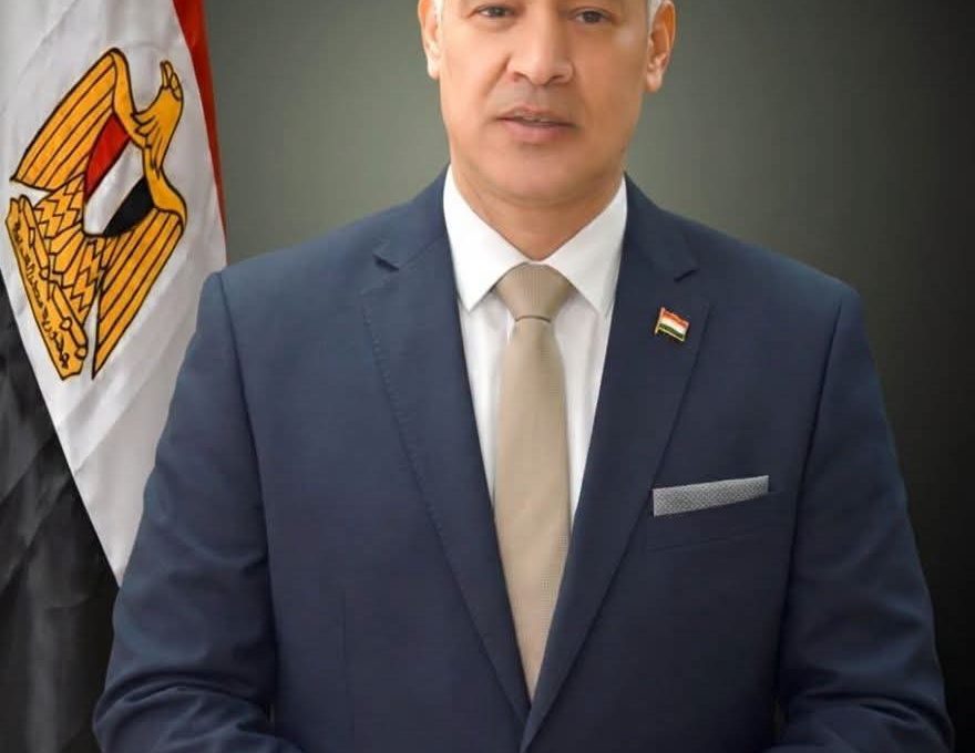 الدكتور أحمد عبدالمولى رئيس جامعة أسيوط