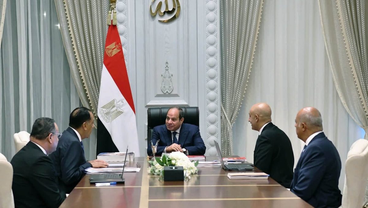 FB IMG 1787575108200 السيسي يوجه بتطوير التعليم والجامعات السيسي يوجه بتطوير التعليم والجامعات.. اعتماد مناهج البكالوريا المصرية والاستعداد للعام الدراسي الجديد موقع في الجامعة