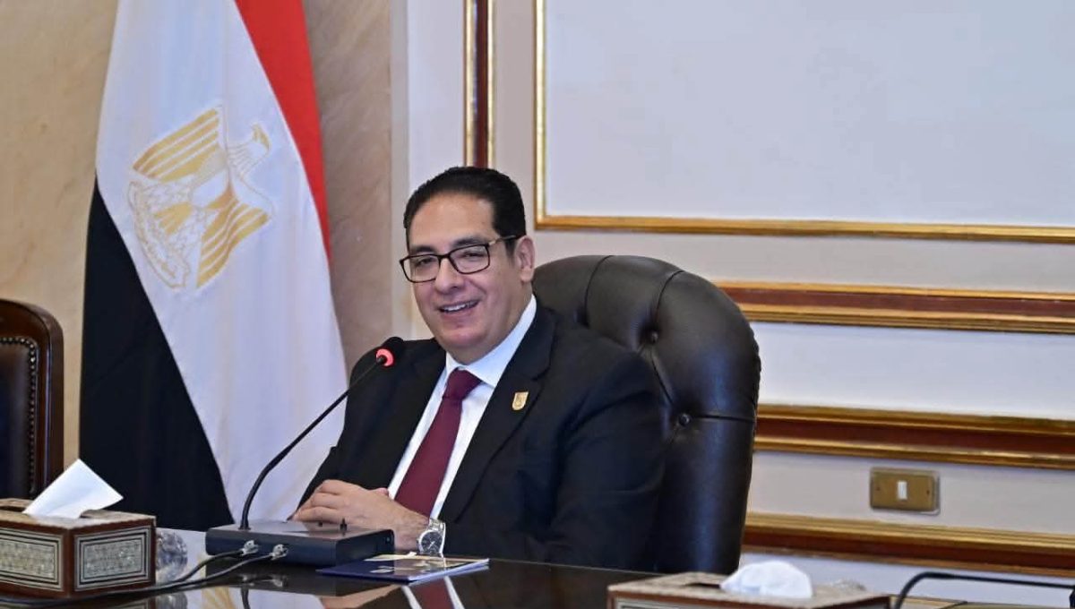 رئيس جامعة القاهرة