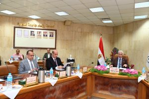 رئيس جامعة أسيوط: جذب الطلاب الوافدين أبرز أولويات المرحلة
