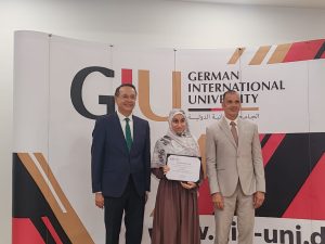 منح كاملة لأوائل الثانوية العامة في GUC وGIU.. وأشرف منصور يستقبل الطلاب 3 منح كاملة لأوائل الثانوية العامة في GUC وGIU.. وأشرف منصور يستقبل الطلاب