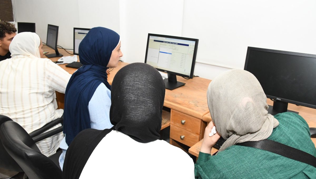 IMG 20260812 WA0060 305 طلاب بمكتب تنسيق جامعة قناة السويس 305 طلاب بمكتب تنسيق جامعة قناة السويس في اليوم الأول للمرحلة الثانية.. ودعم فني وإرشادي للمتقدمين موقع في الجامعة