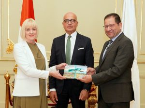 IMG 20260813 WA0084 جامعة إكستر البريطانية تدشن أول حرم دولي لها في مصر لأول مرة في شمال إفريقيا.. جامعة إكستر البريطانية تدشن أول حرم دولي لها في مصر بالتعاون مع عين شمس موقع في الجامعة